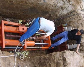 Hand hydraulic excavator_(ti)ھC(j)
