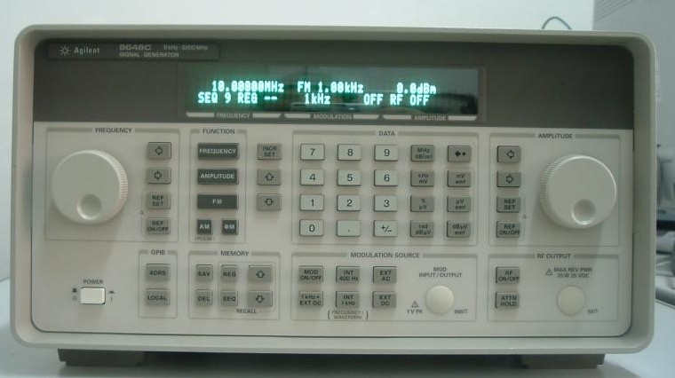 |ݸHP8648C̖lփx