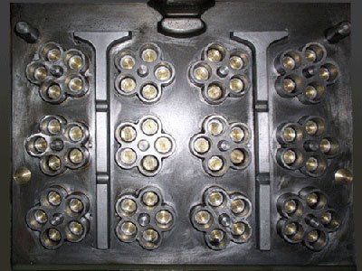 оģ