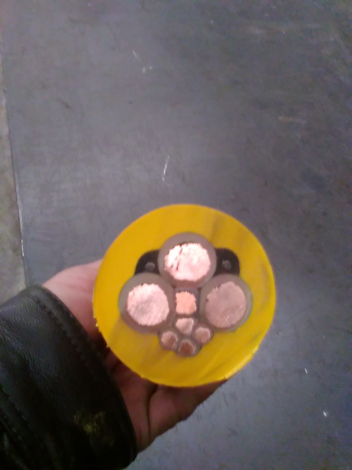 p11ᓌaƷMYP1.14KV3*95+1*25V|