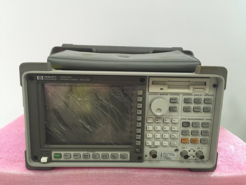 HP35670A HP35670A ӑB̖x