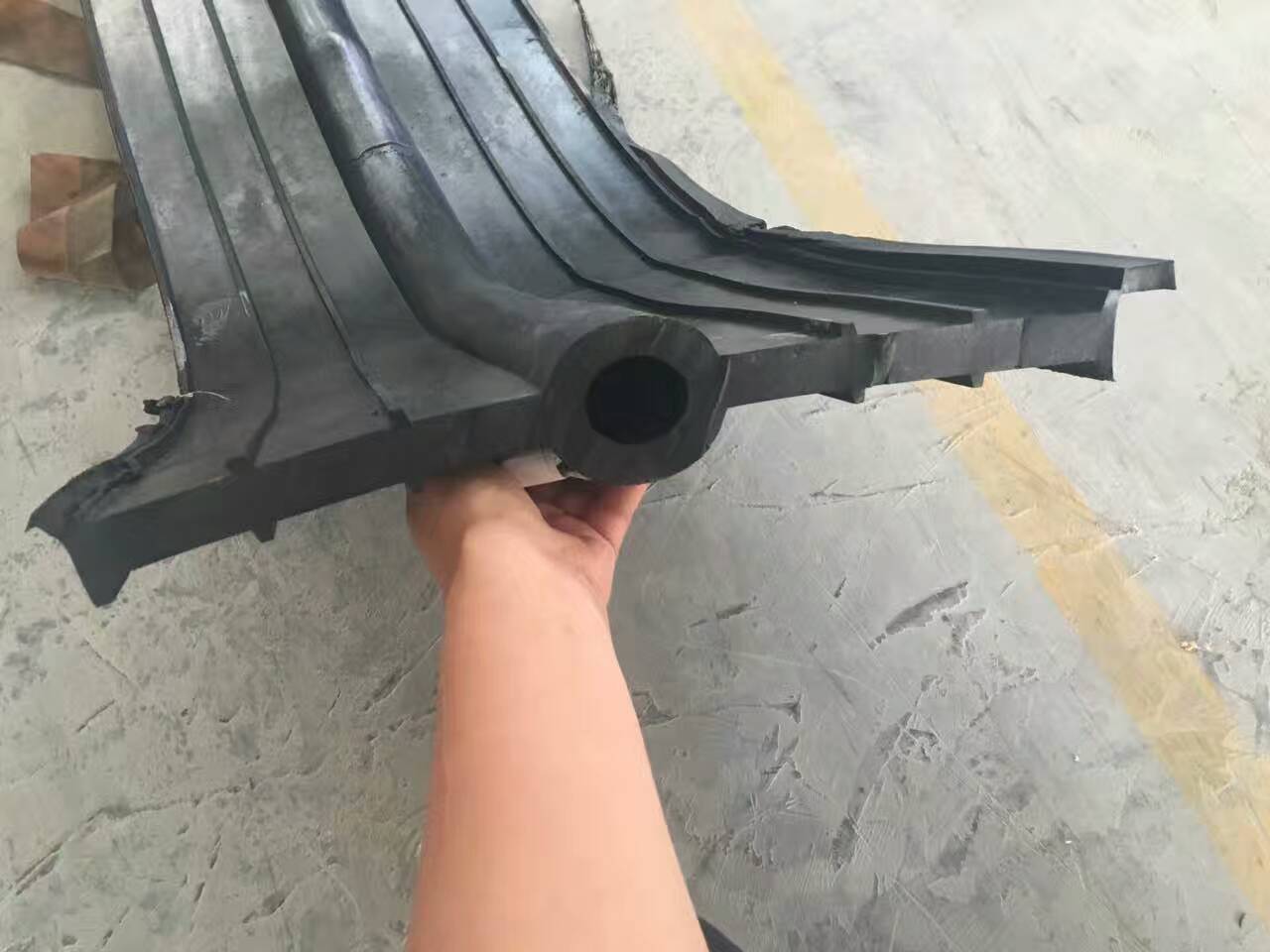 ֹˮ~ƬSԃ18263829300