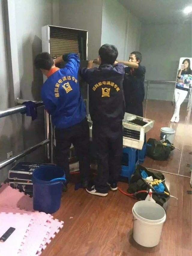 շ漰ϴٍX˿Ŀ