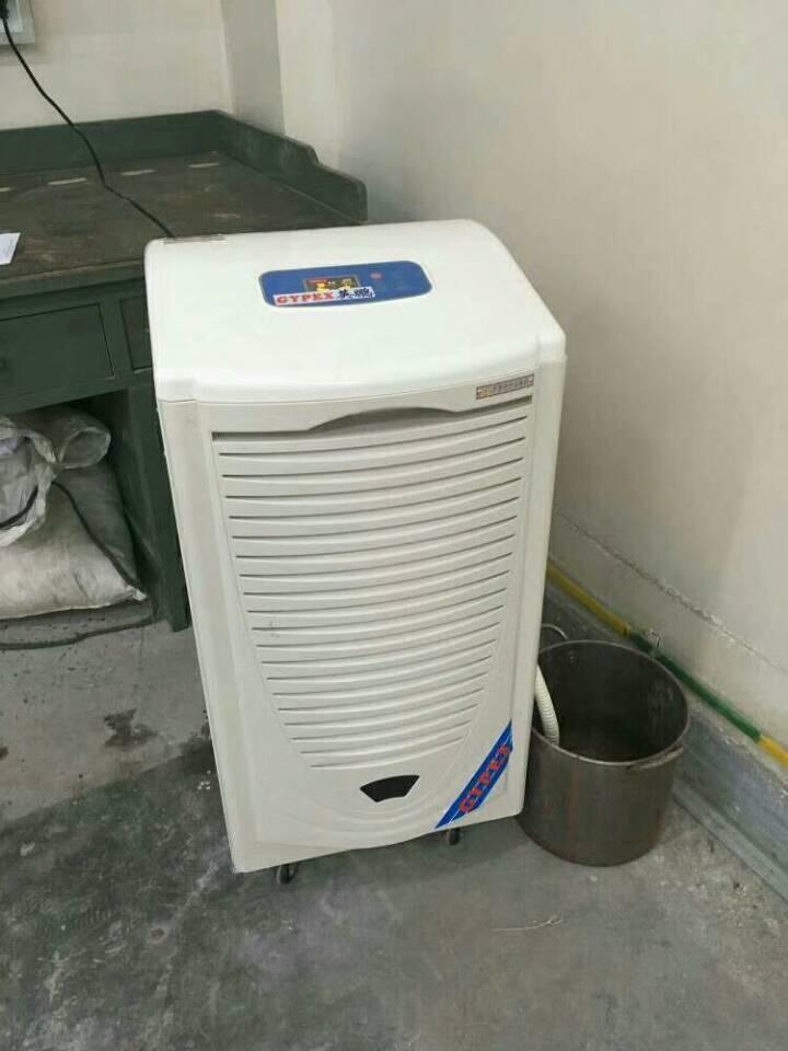 ӢiCзC