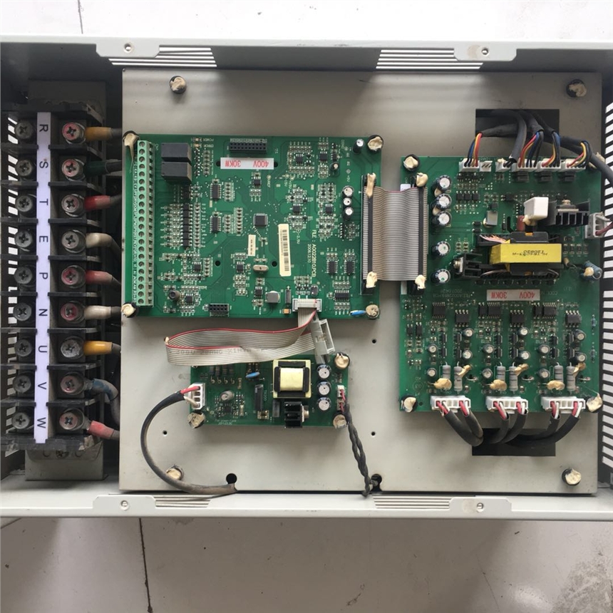 ABB׃l  ACS550         ɽ|