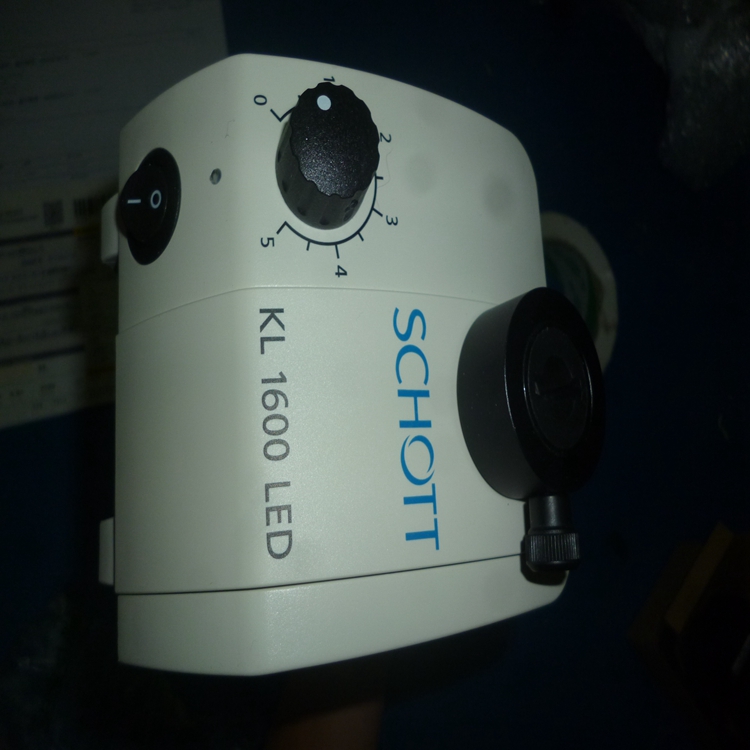 Schott AGwԴKL 1600 LED׹ڹWzyO