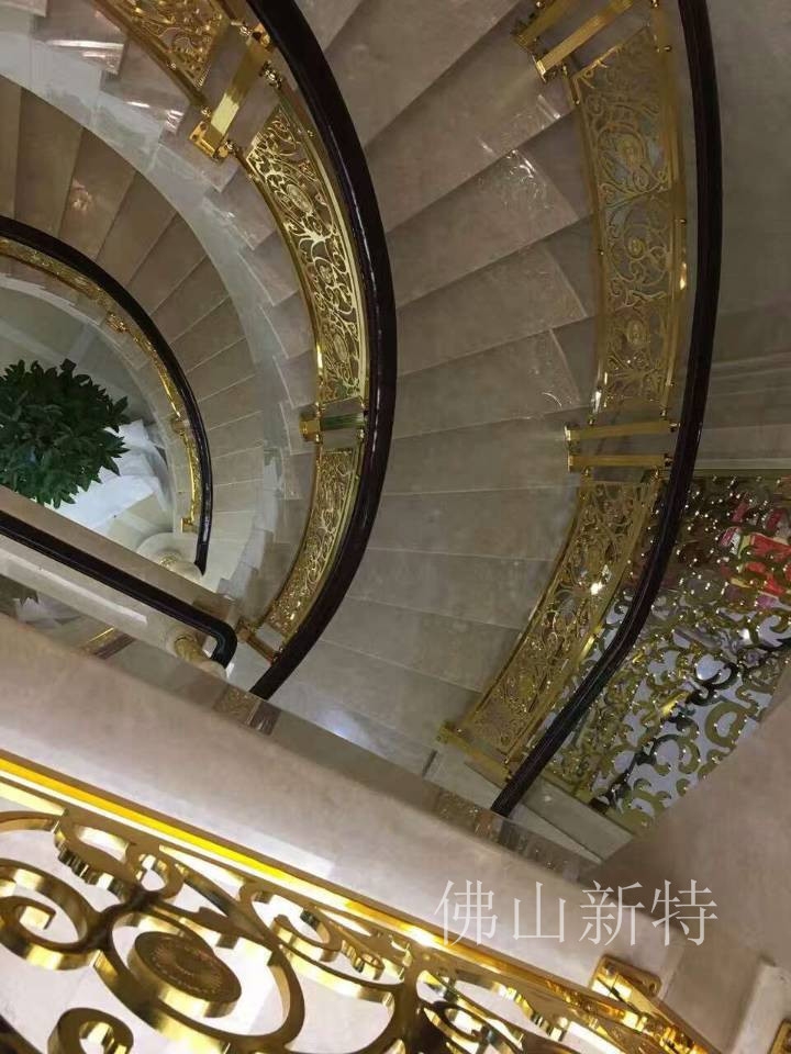 Fe僽ɫ~ֲͬ挍